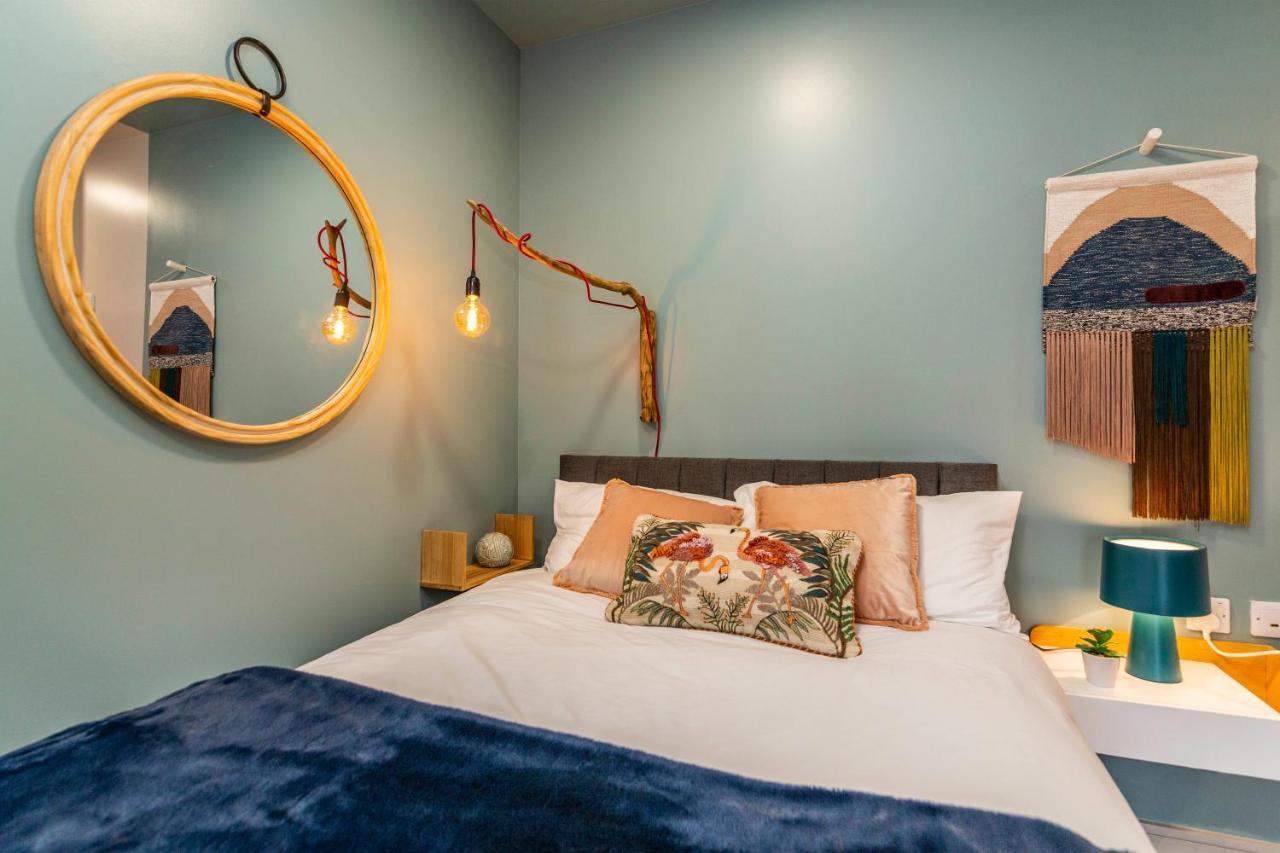 Romantic Getaway Studio Pods Close To City Centre With Free Wifi Derby Exterior photo